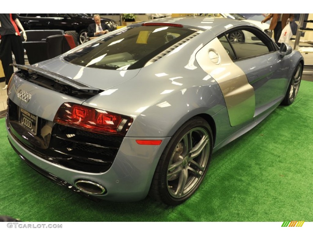 Jet Blue Metallic 2011 Audi R8 5.2 FSI quattro Exterior Photo #56646441