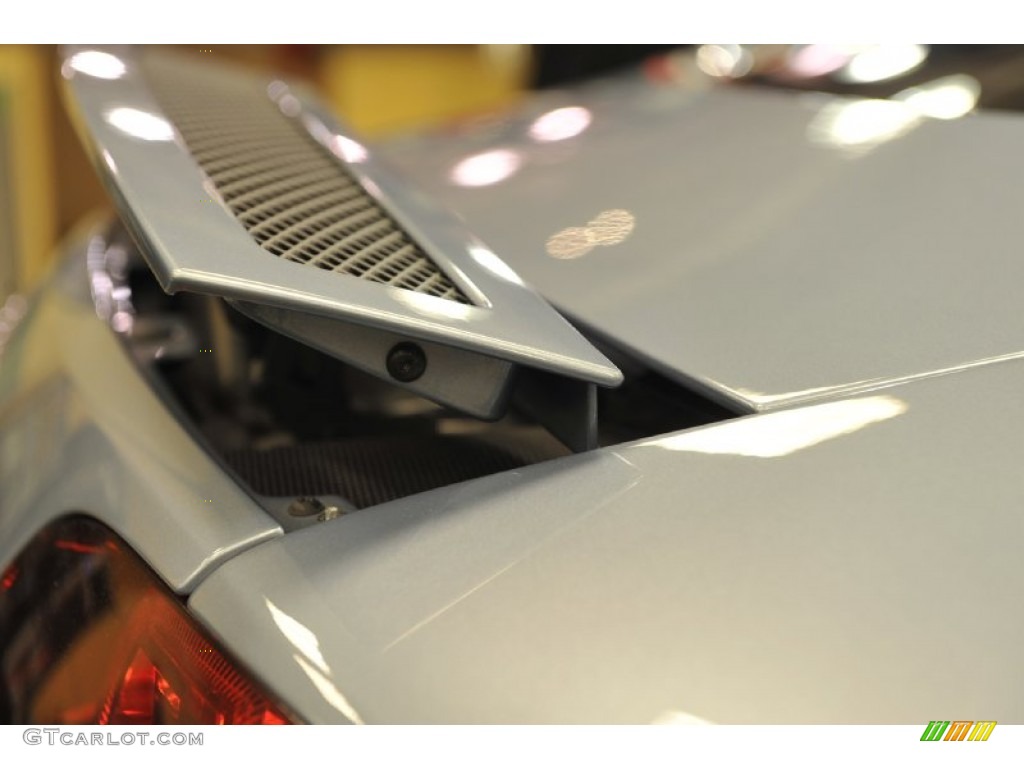 Extended rear spoiler 2011 Audi R8 5.2 FSI quattro Parts