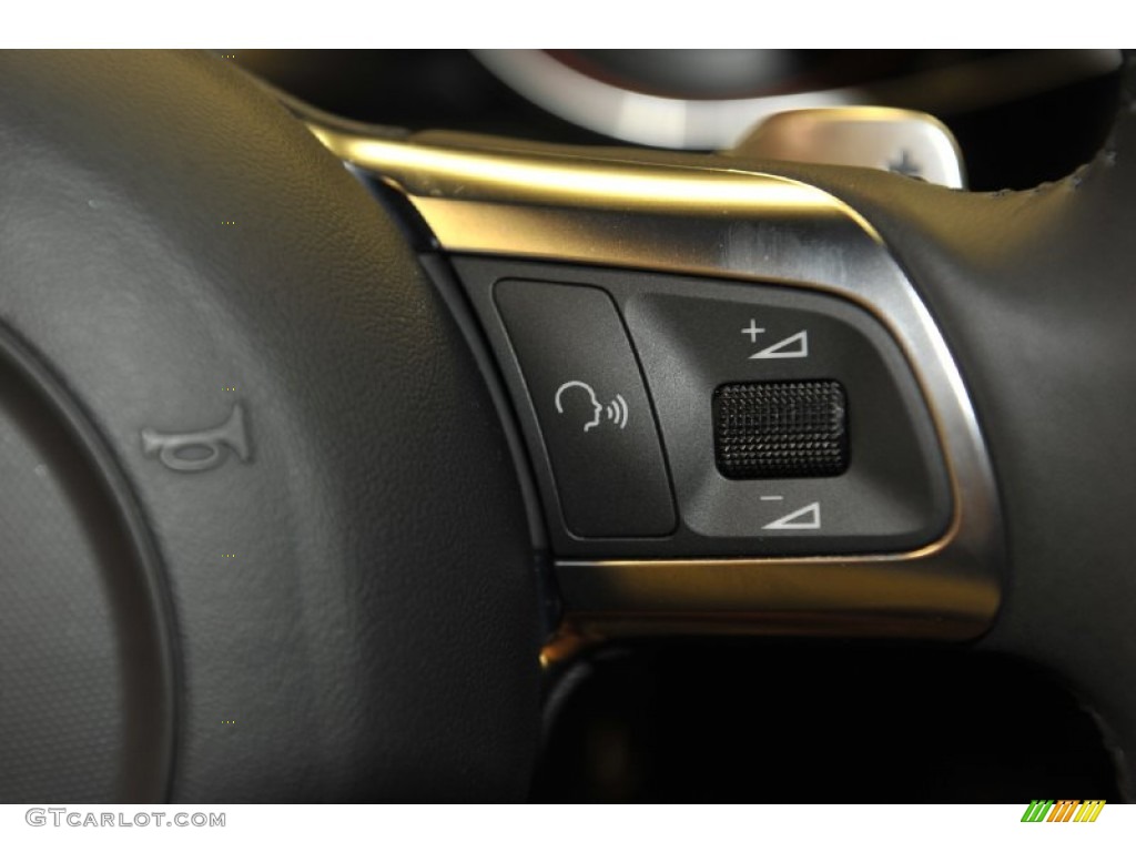 2011 Audi R8 5.2 FSI quattro Controls Photo #56646642