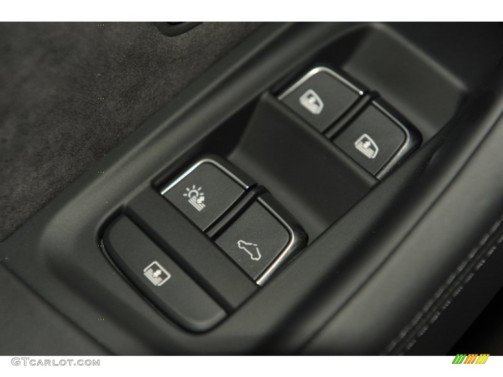 2012 Audi A8 L 4.2 quattro Controls Photo #56649036