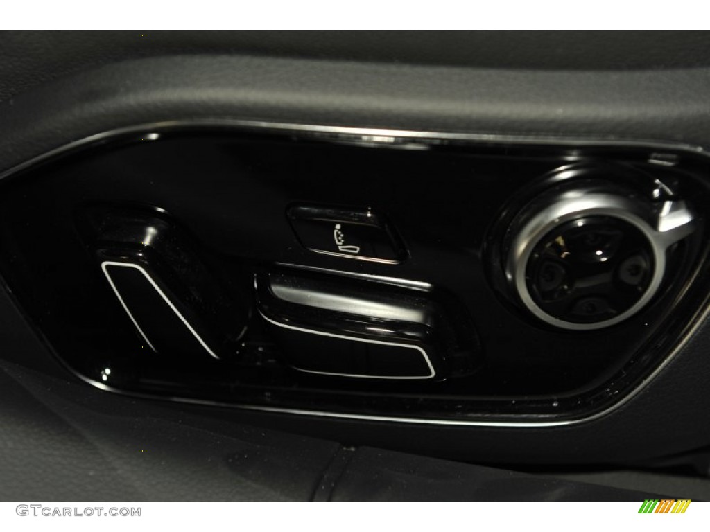 2012 Audi A8 L 4.2 quattro Controls Photo #56649148