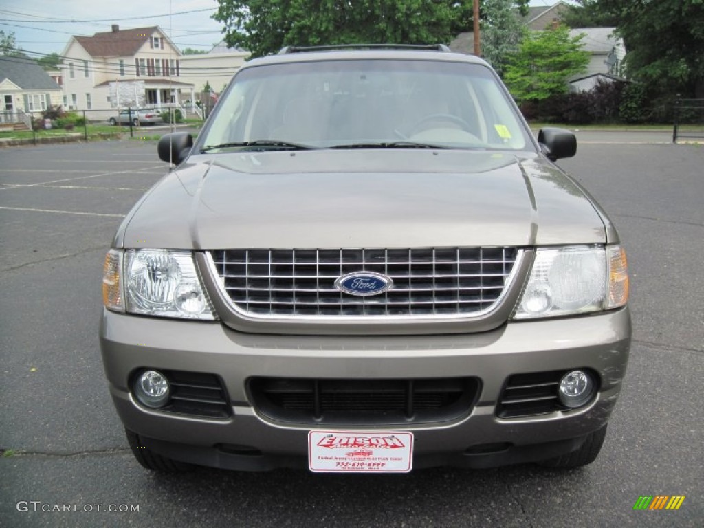 2004 Explorer XLT 4x4 - Pueblo Gold Metallic / Medium Parchment photo #12