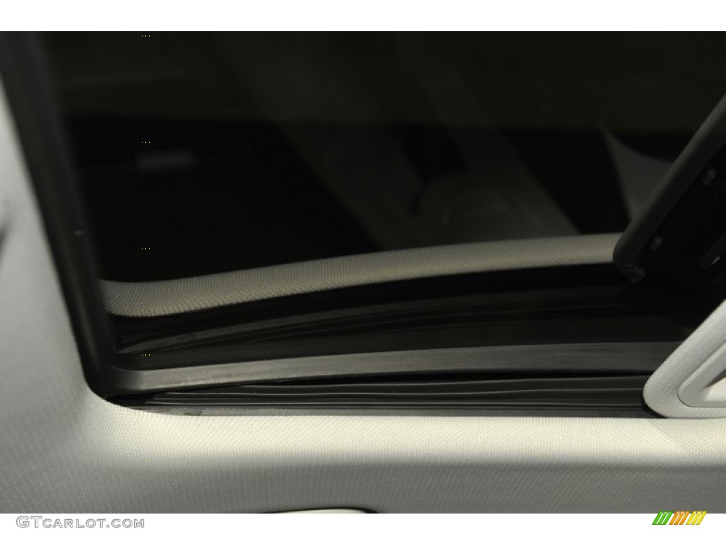 2012 A4 2.0T quattro Sedan - Ice Silver Metallic / Black photo #15