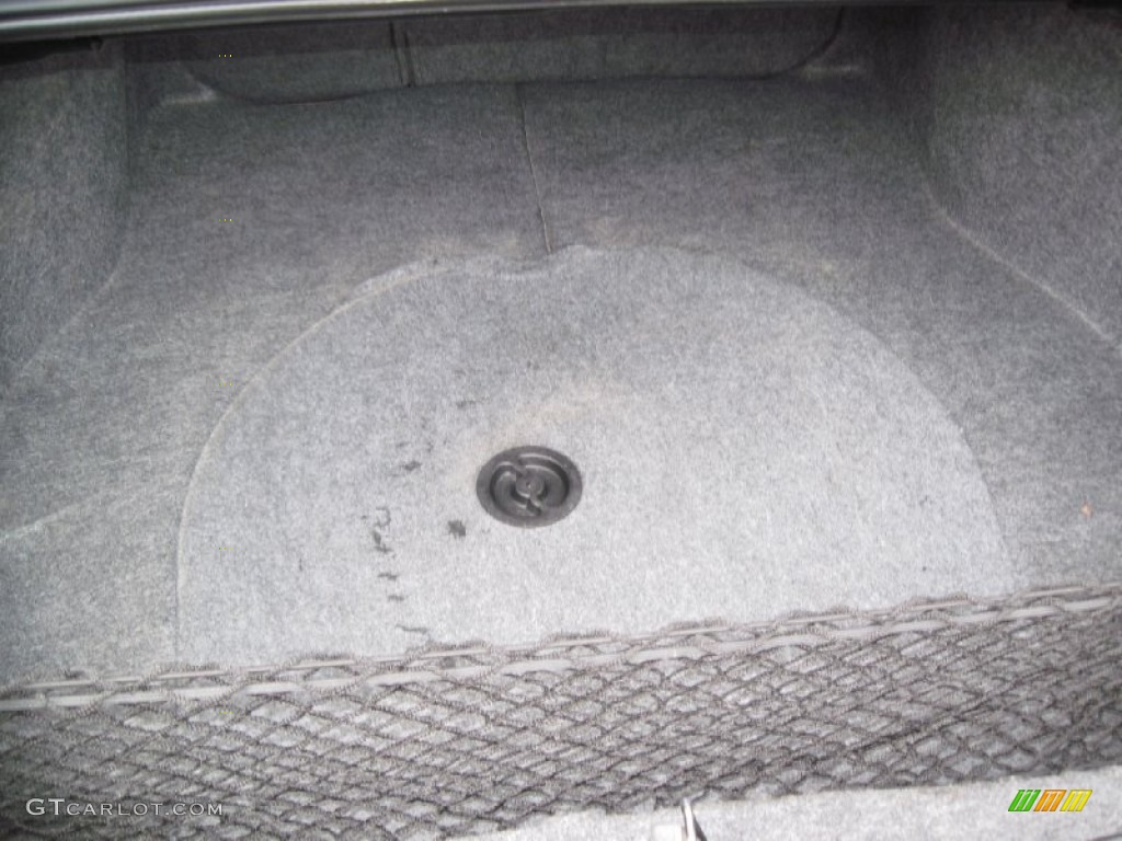 2002 Buick Regal GS Trunk Photos
