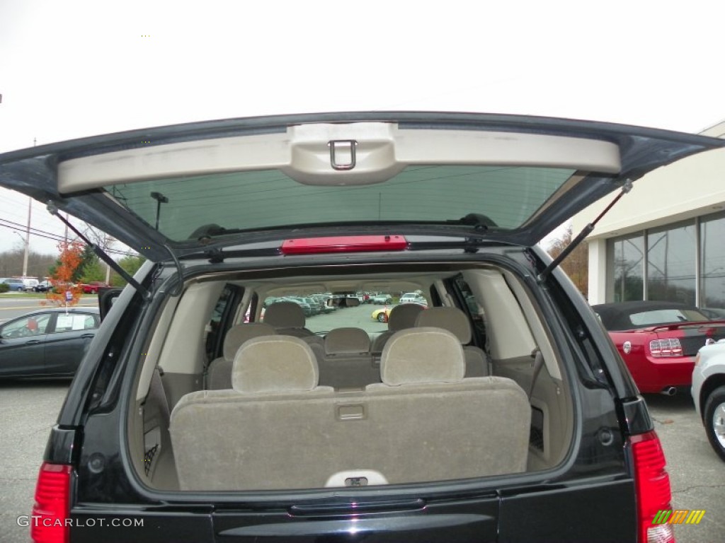 2005 Explorer XLT 4x4 - Black / Medium Parchment photo #8