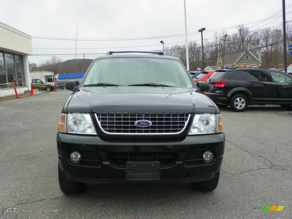 2005 Explorer XLT 4x4 - Black / Medium Parchment photo #20