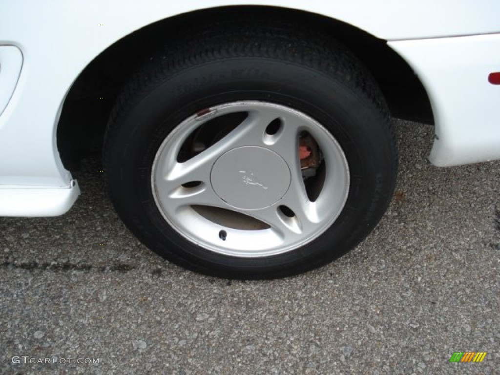 1997 Ford Mustang V6 Coupe Wheel Photos