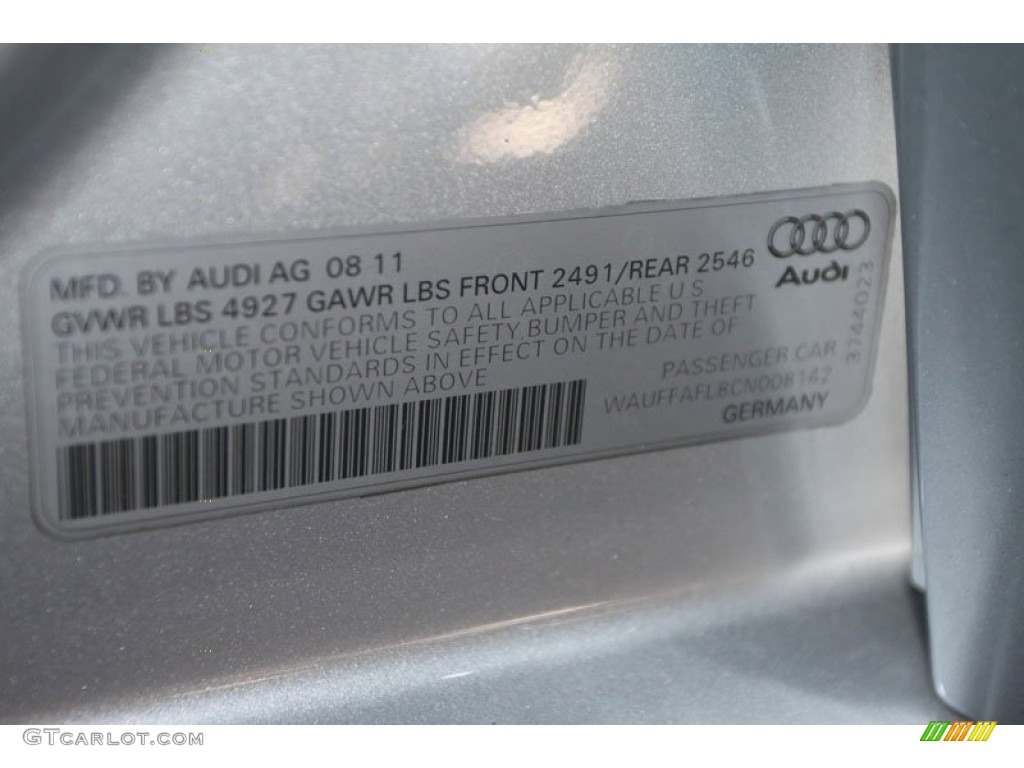 2012 A4 2.0T quattro Sedan - Ice Silver Metallic / Black photo #32