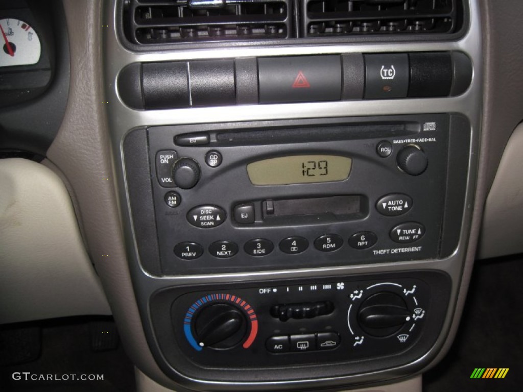 2005 L Series L300 Sedan - Berry Red / Tan photo #20