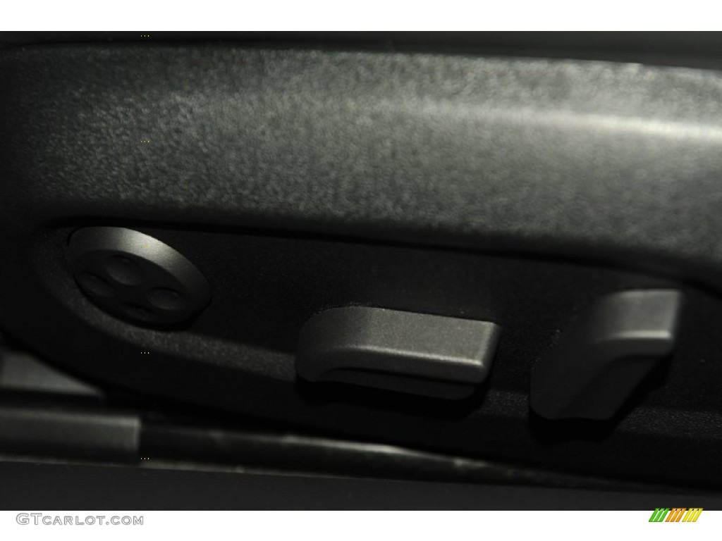 2012 R8 5.2 FSI quattro - Ibis White / Black photo #16