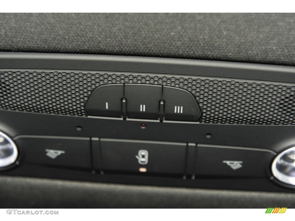 2012 Audi R8 5.2 FSI quattro Controls Photo #56652687