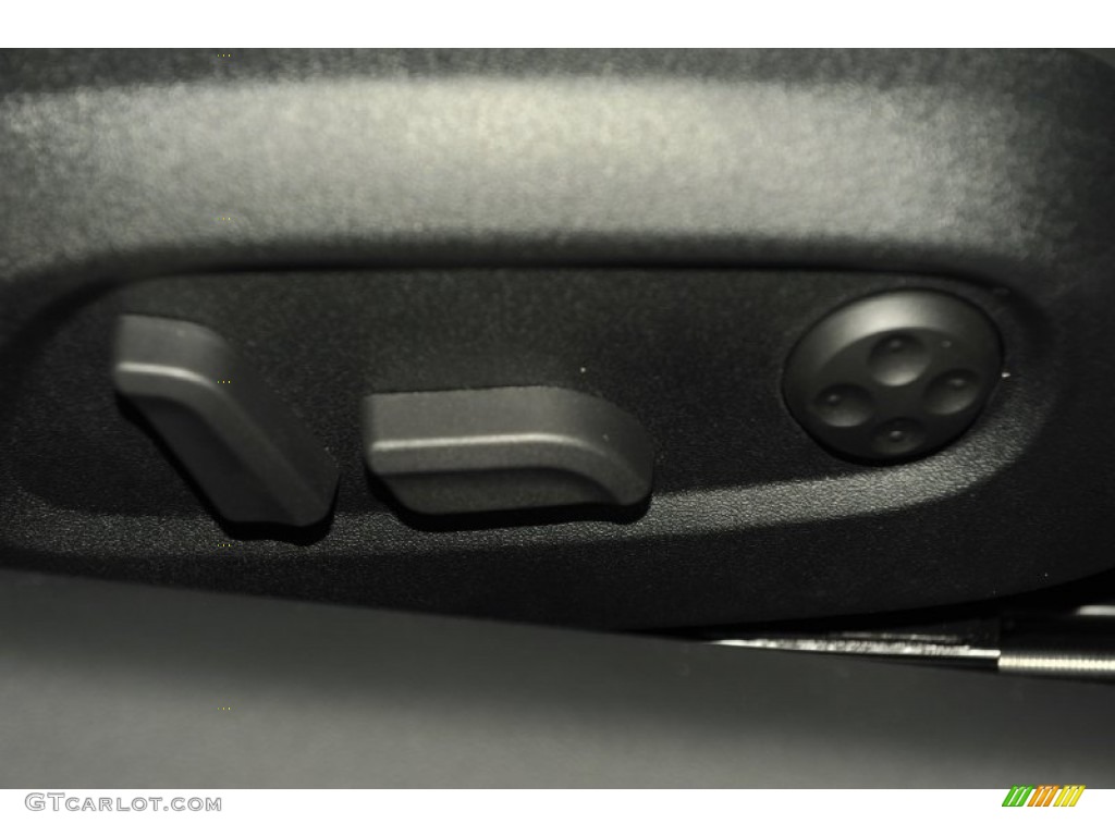 2012 Audi R8 5.2 FSI quattro Controls Photo #56652819