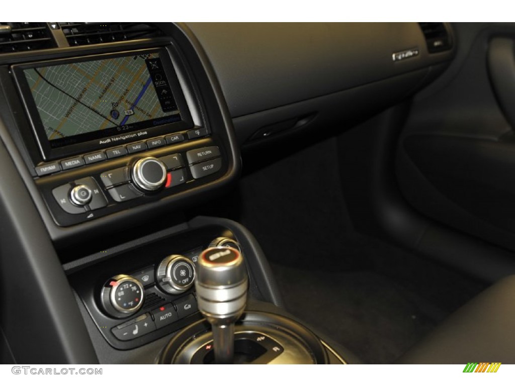 2012 Audi R8 5.2 FSI quattro Controls Photo #56653007