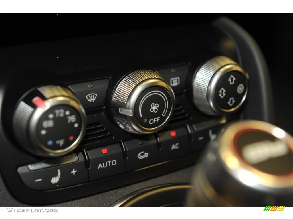 2012 Audi R8 5.2 FSI quattro Controls Photo #56653059