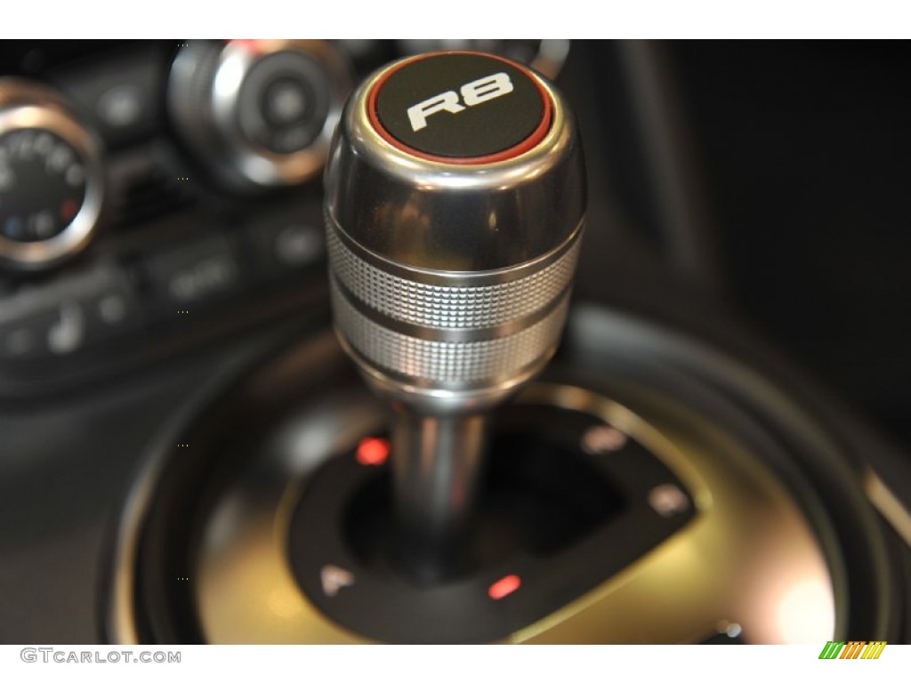 2012 Audi R8 Spyder 5.2 FSI quattro 6 Speed R tronic Automatic Transmission Photo #56653386