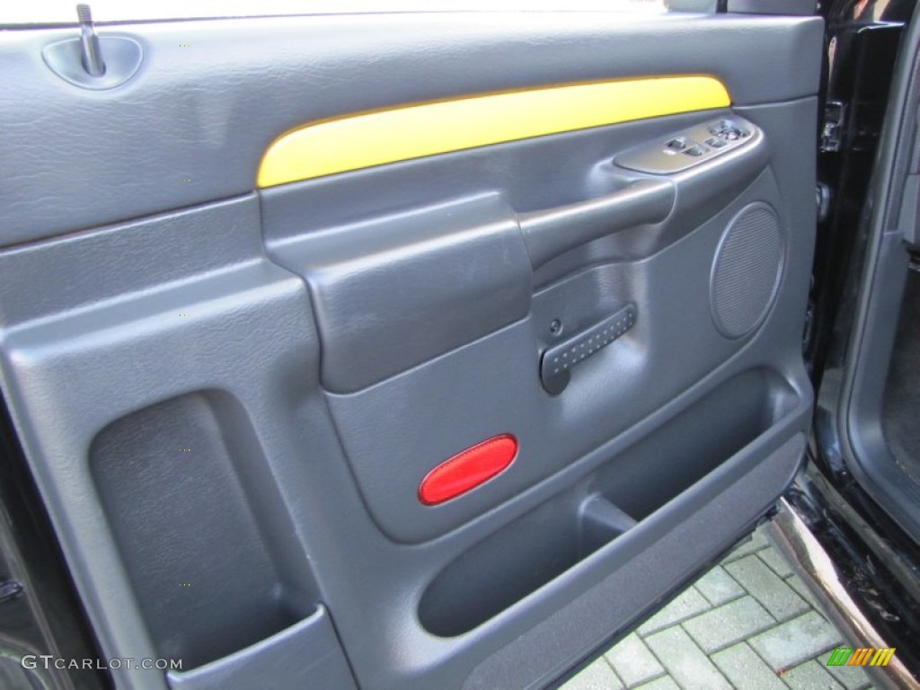 2004 Dodge Ram 1500 SLT Rumble Bee Regular Cab Dark Slate Gray Door Panel Photo #56654796