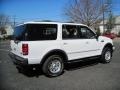 Oxford White - Expedition XLT 4x4 Photo No. 8