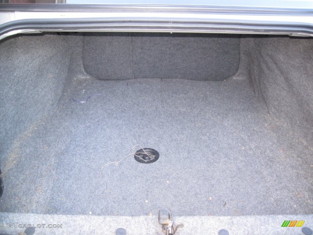 2005 Chevrolet Impala LS Trunk Photo #56656944