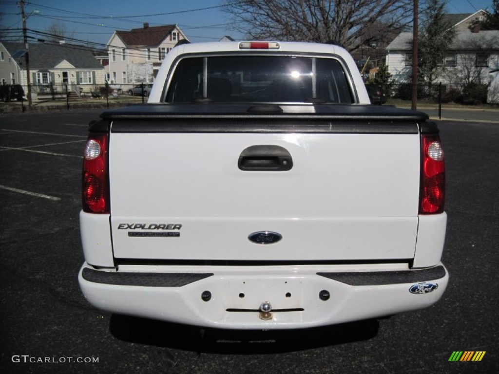 2005 Explorer Sport Trac XLT 4x4 - Oxford White / Medium Dark Flint photo #6