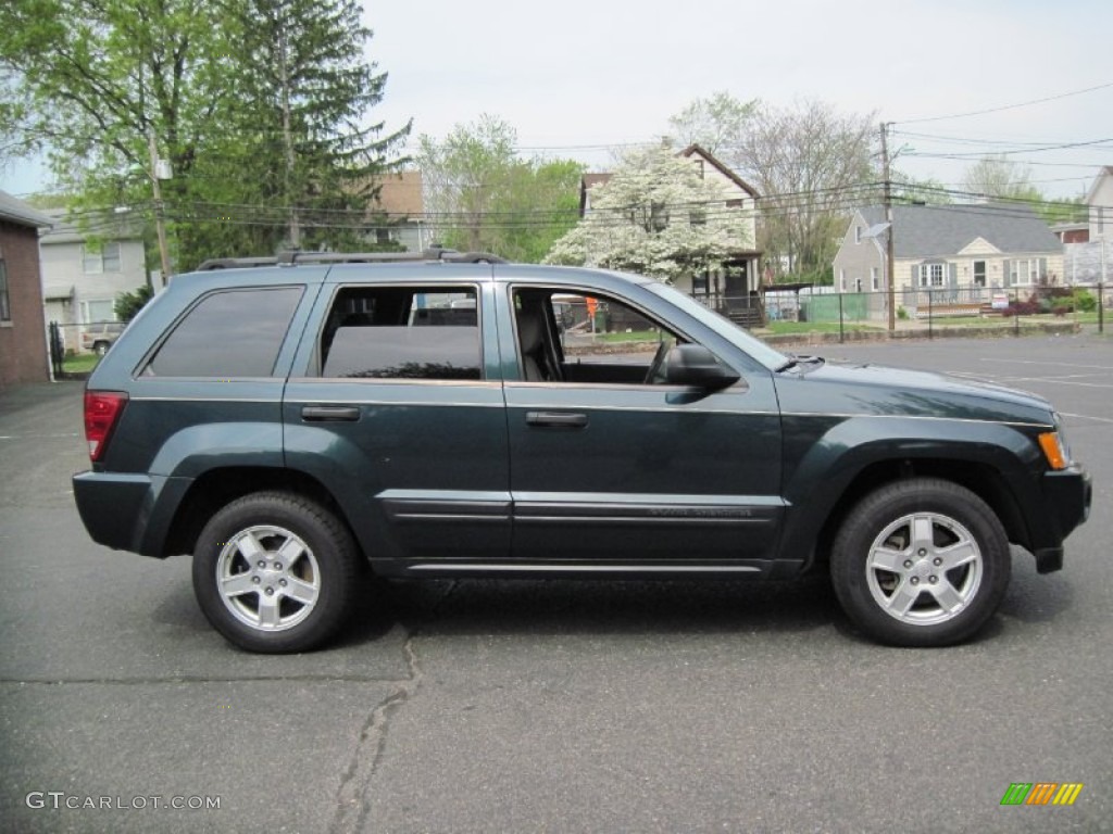 2005 Grand Cherokee Laredo 4x4 - Deep Beryl Green Pearl / Khaki photo #9