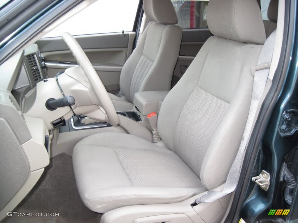 2005 Grand Cherokee Laredo 4x4 - Deep Beryl Green Pearl / Khaki photo #13
