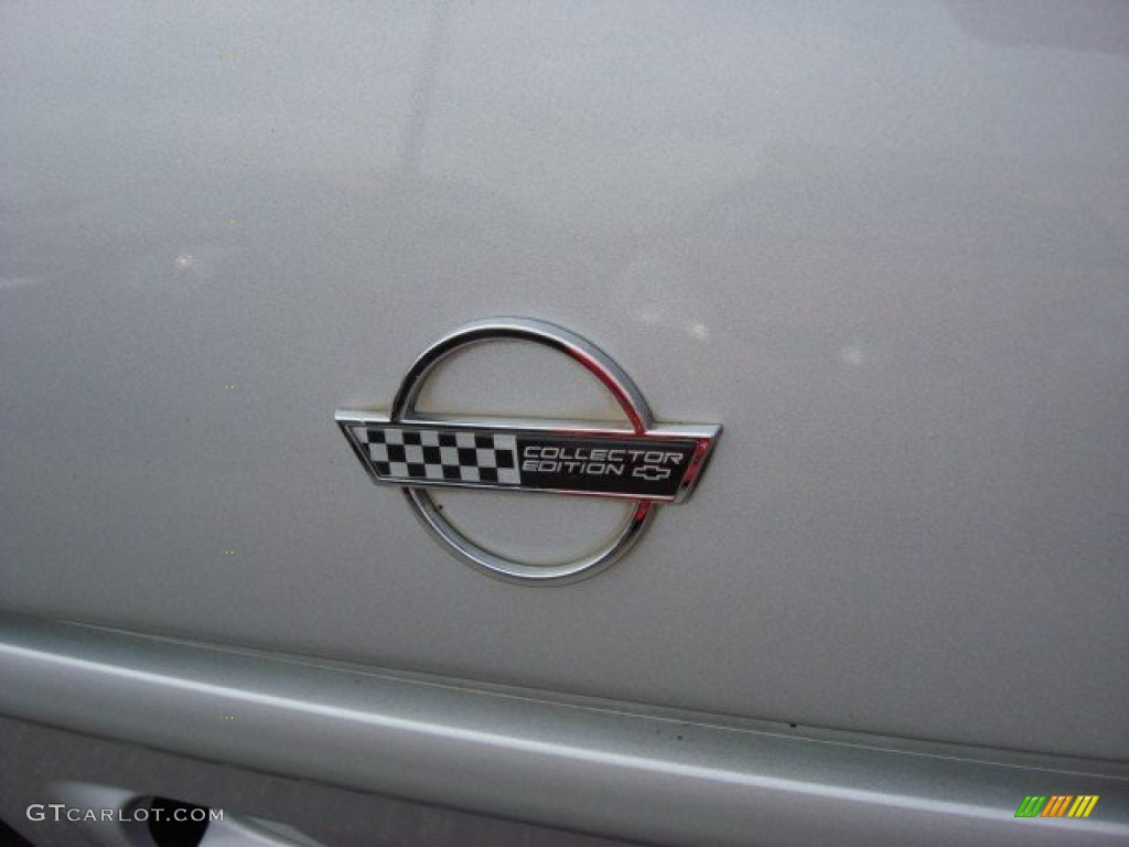 1996 Chevrolet Corvette Collector Edition Coupe Marks and Logos Photos