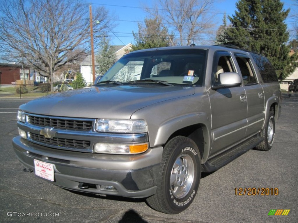 2003 Suburban 1500 LT 4x4 - Light Pewter Metallic / Tan/Neutral photo #2