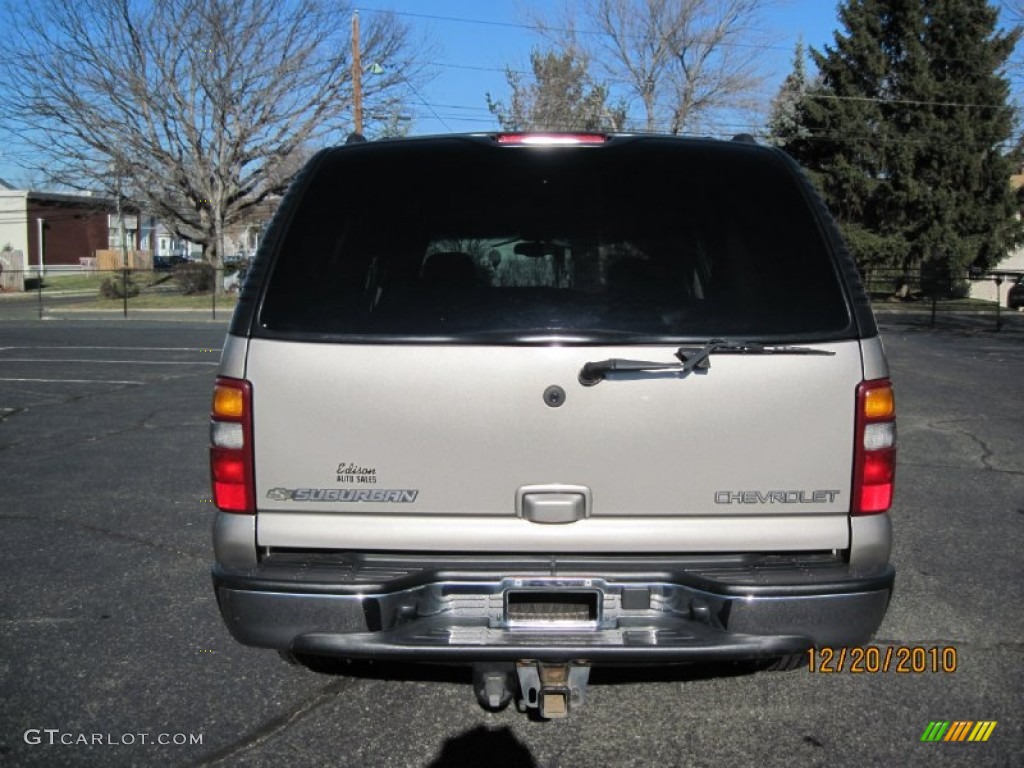 2003 Suburban 1500 LT 4x4 - Light Pewter Metallic / Tan/Neutral photo #6