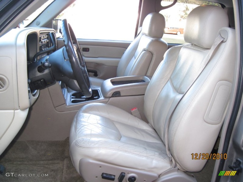 2003 Suburban 1500 LT 4x4 - Light Pewter Metallic / Tan/Neutral photo #13