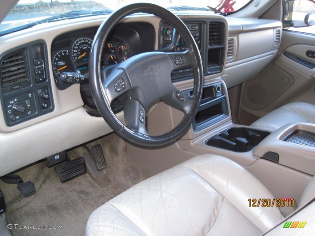 2003 Suburban 1500 LT 4x4 - Light Pewter Metallic / Tan/Neutral photo #15