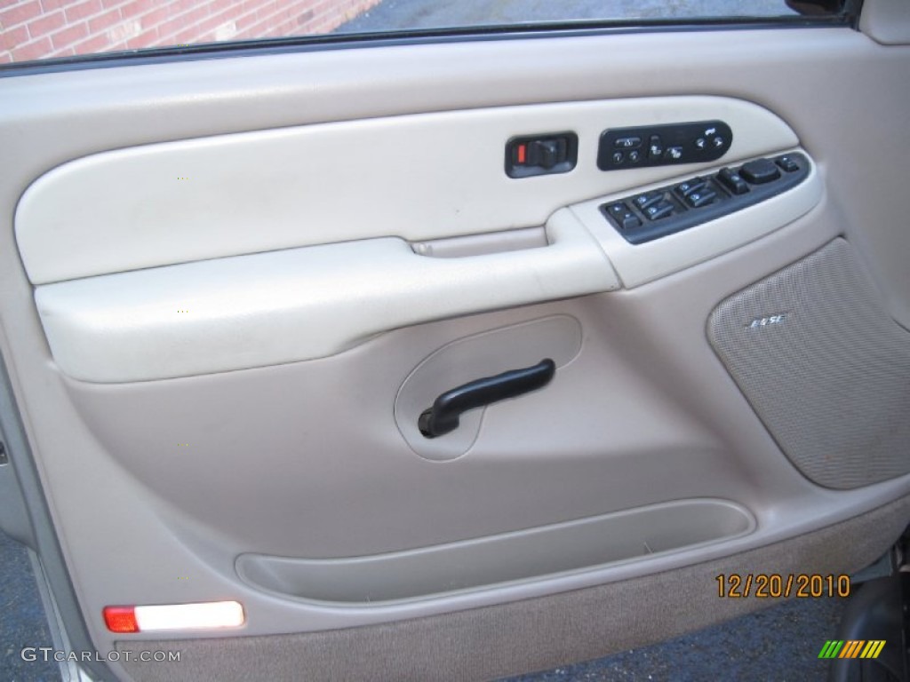 2003 Suburban 1500 LT 4x4 - Light Pewter Metallic / Tan/Neutral photo #26