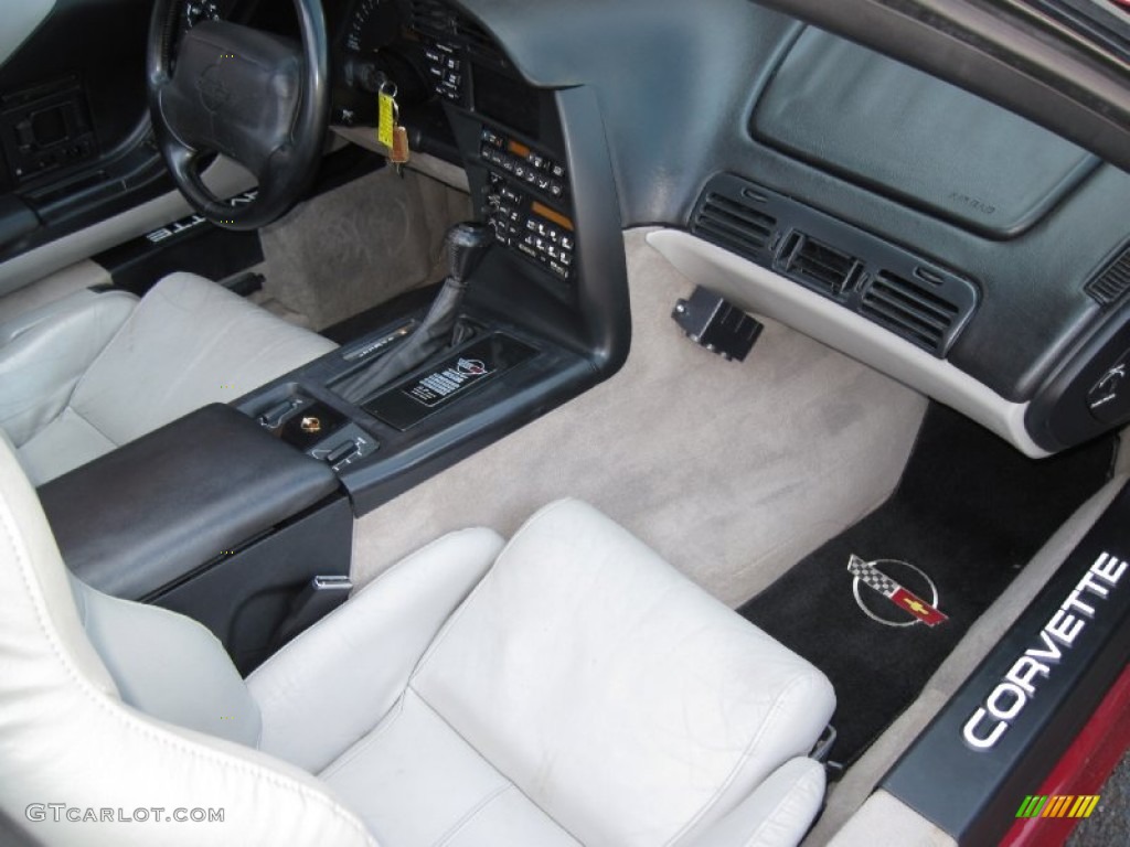 1994 Chevrolet Corvette Coupe Light Gray Dashboard Photo #56664336