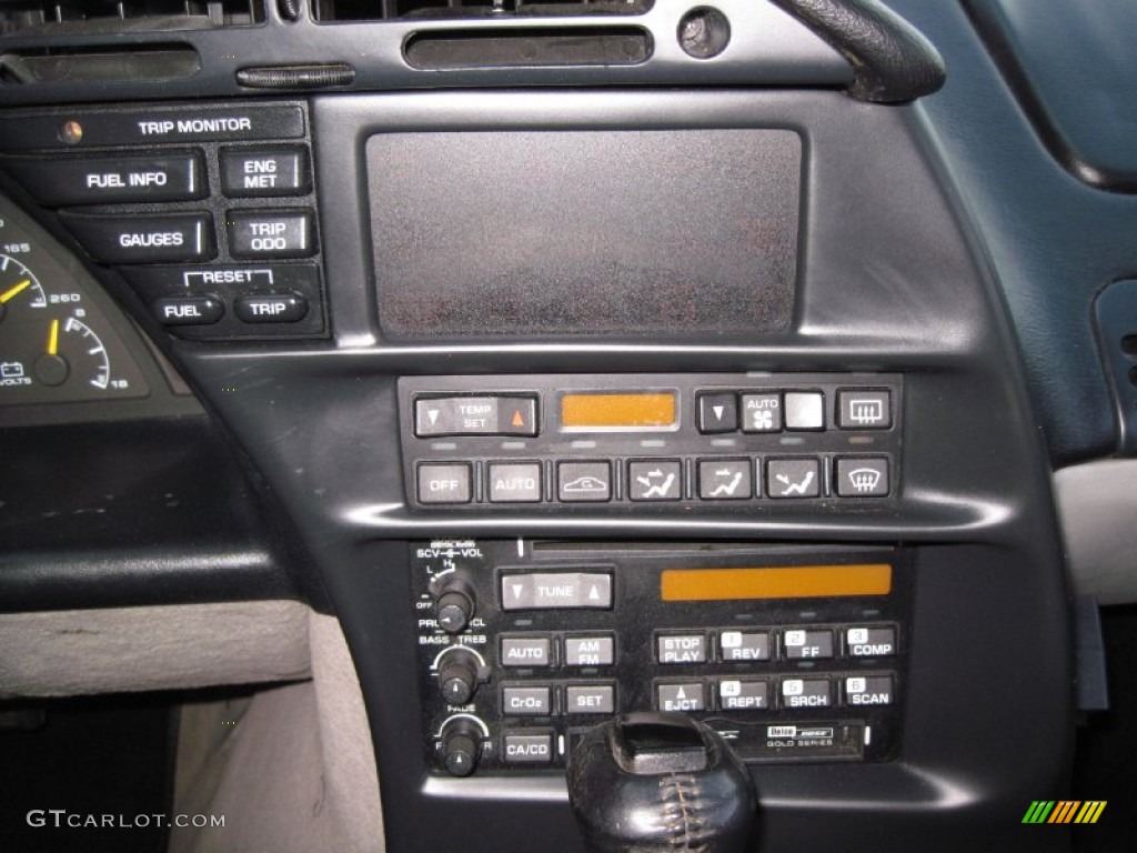 1994 Chevrolet Corvette Coupe Controls Photo #56664357