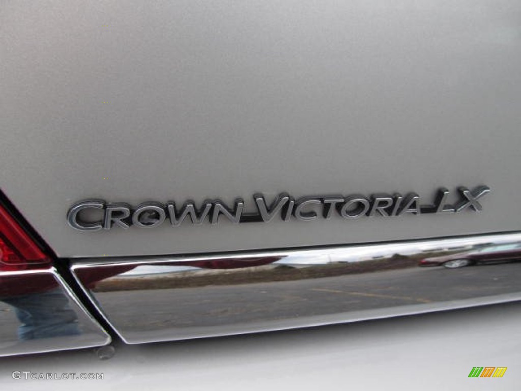 2006 Crown Victoria LX - Silver Birch Metallic / Medium Light Stone photo #13