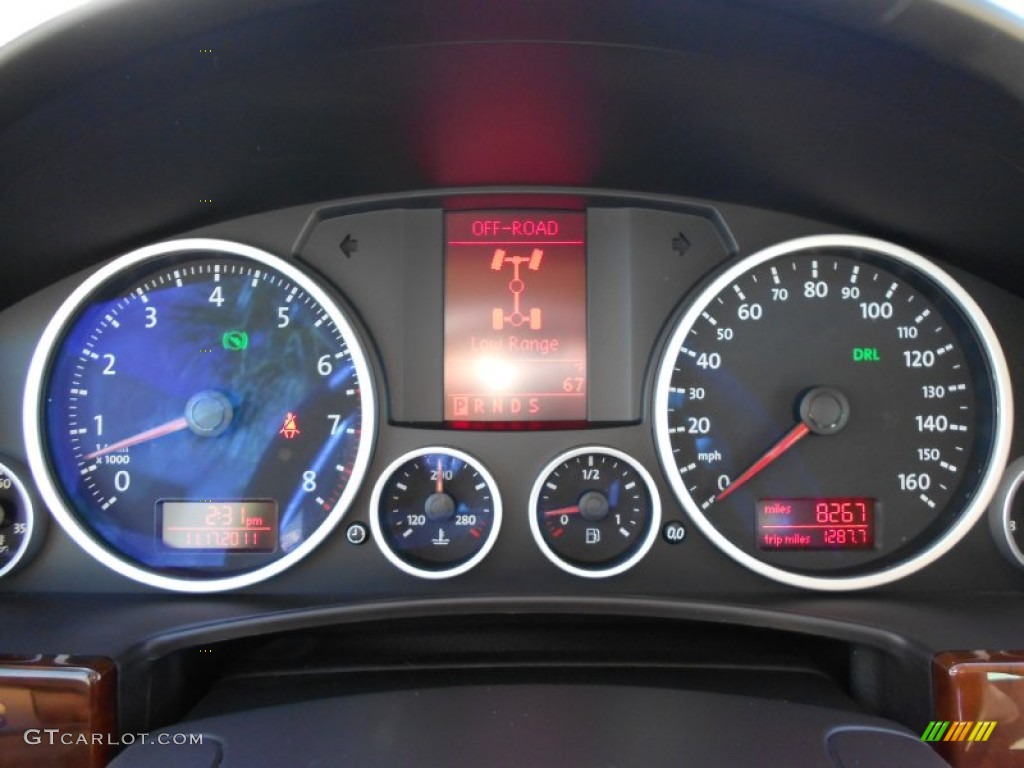 2010 Volkswagen Touareg VR6 FSI 4XMotion Gauges Photos