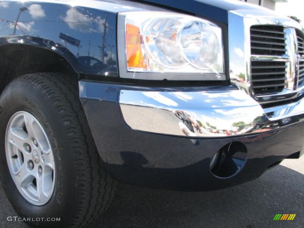 2006 Dakota Laramie Quad Cab 4x4 - Patriot Blue Pearl / Medium Slate Gray photo #2