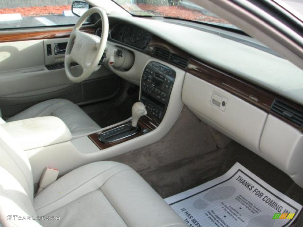 1997 Cadillac Seville STS Neutral Shale Dashboard Photo #56668035