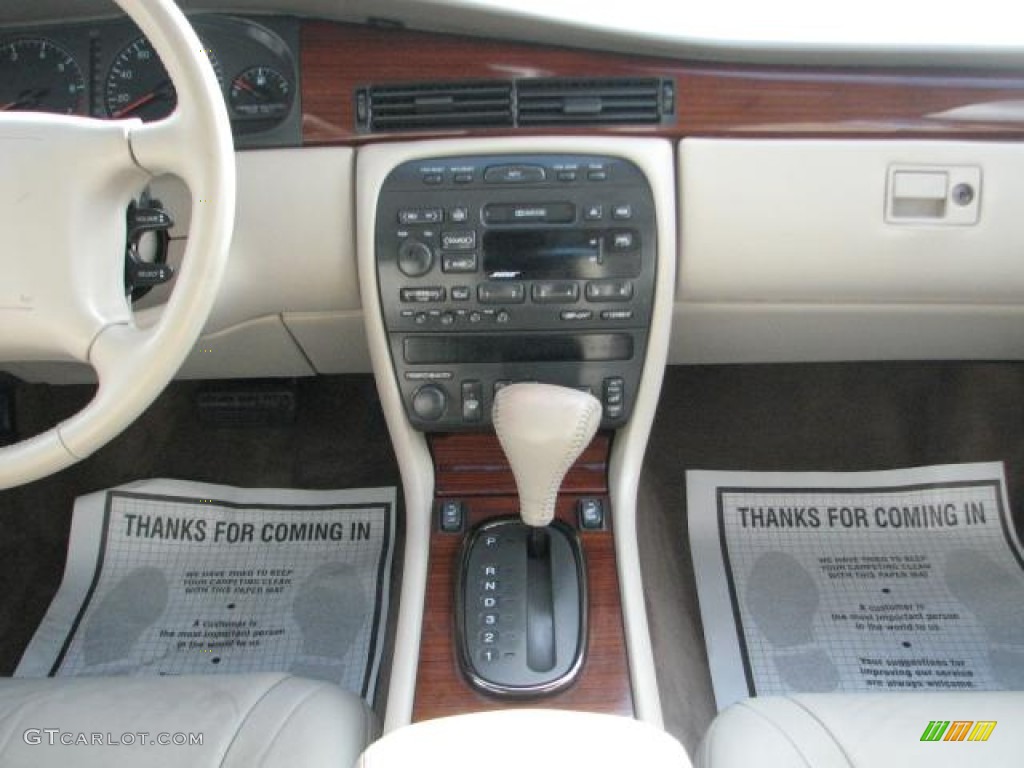 1997 Cadillac Seville STS Controls Photo #56668065