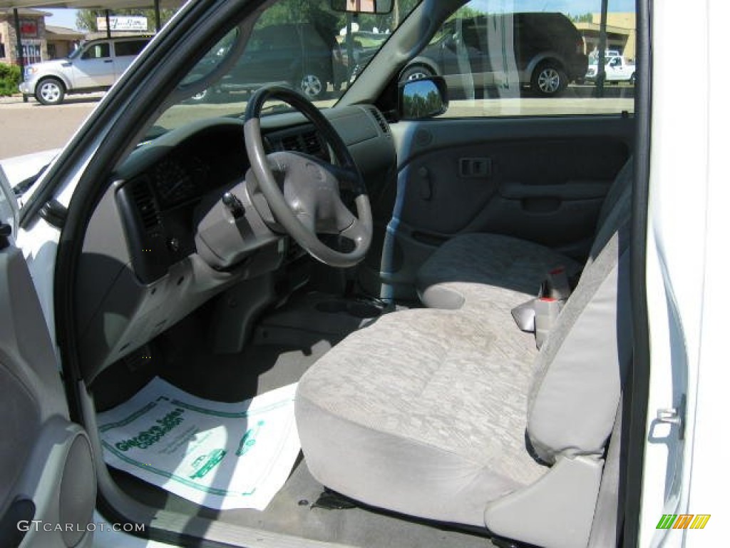 2004 Tacoma Regular Cab - Super White / Charcoal photo #9