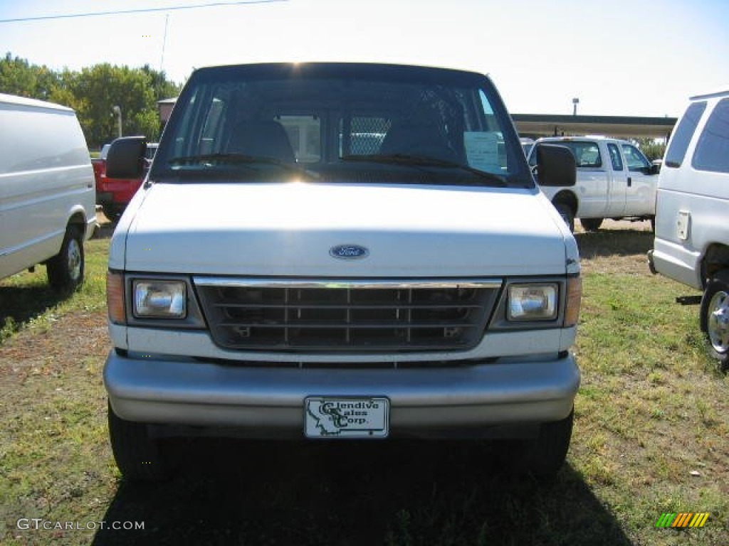 1995 E Series Van E250 XL Cargo Van - White / Grey photo #6