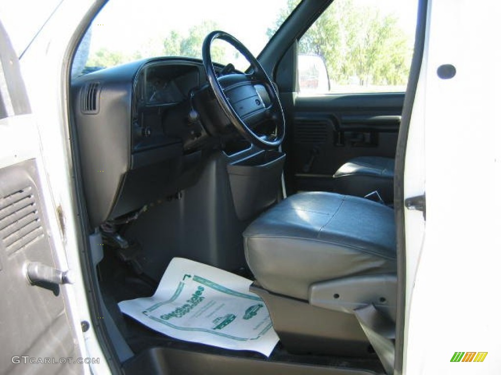 1995 E Series Van E250 XL Cargo Van - White / Grey photo #10