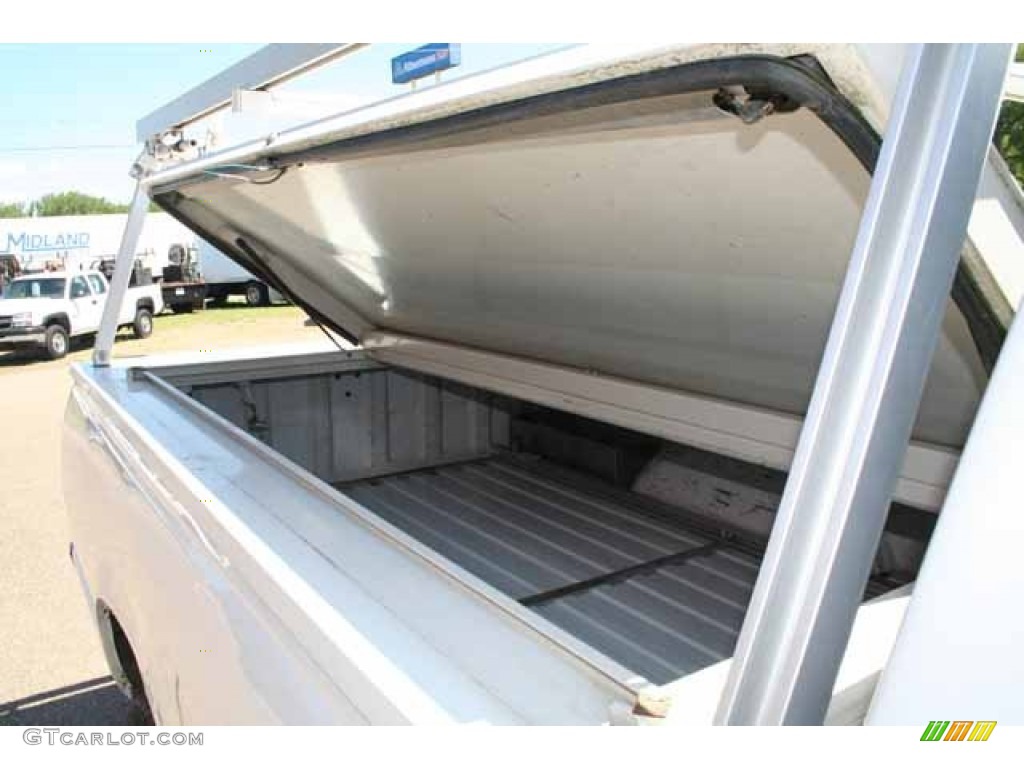 1995 Sierra 1500 SL Regular Cab - White / Dove Gray photo #15