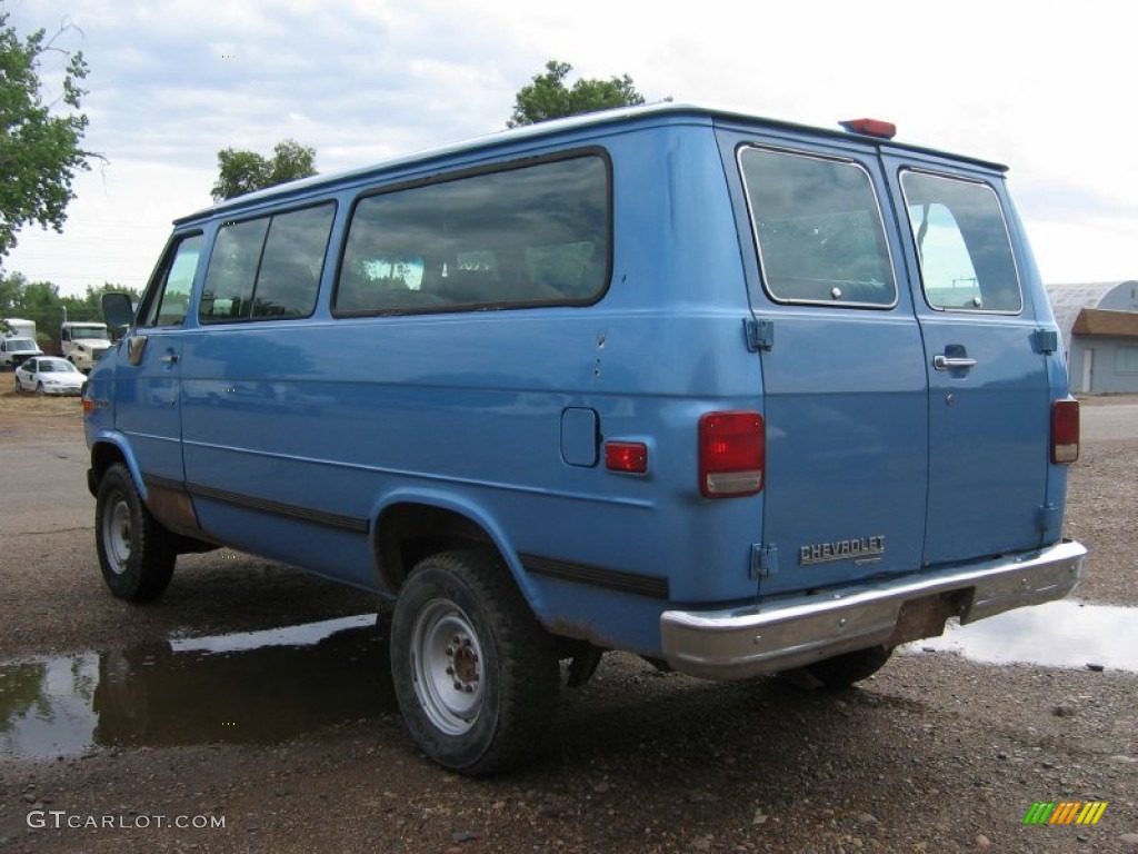 1995 Chevy Van G30 Sport Van - Light Stellar Blue Metallic / Blue photo #4