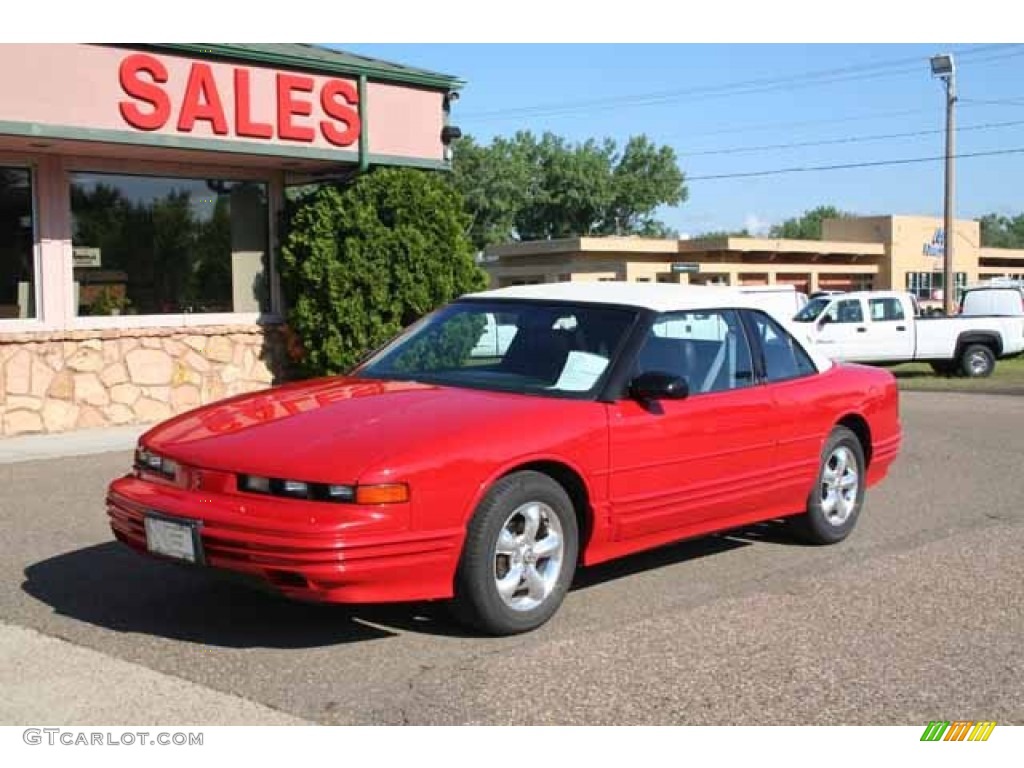 1992 Cutlass Supreme Convertible - Bright Red / Dark Gray photo #4