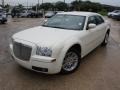 Cool Vanilla White - 300 Touring Photo No. 3