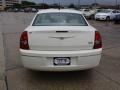 Cool Vanilla White - 300 Touring Photo No. 5