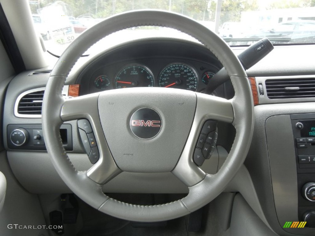 2008 GMC Yukon SLT Light Titanium Steering Wheel Photo #56677482