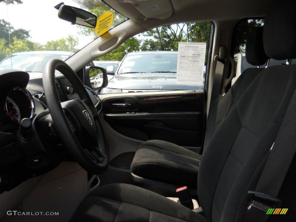 2011 Grand Caravan Mainstreet - Brilliant Black Crystal Pearl / Black/Light Graystone photo #26