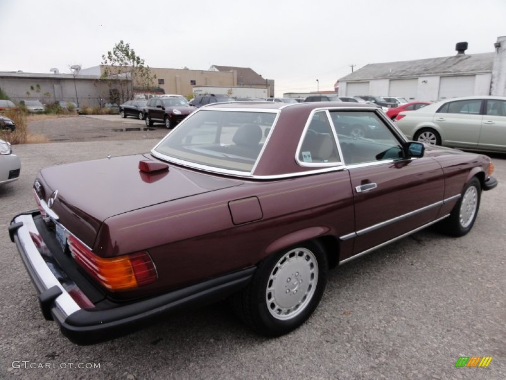 Cabernet Red 1986 Mercedes-Benz SL Class 560 SL Roadster Exterior Photo #56684998