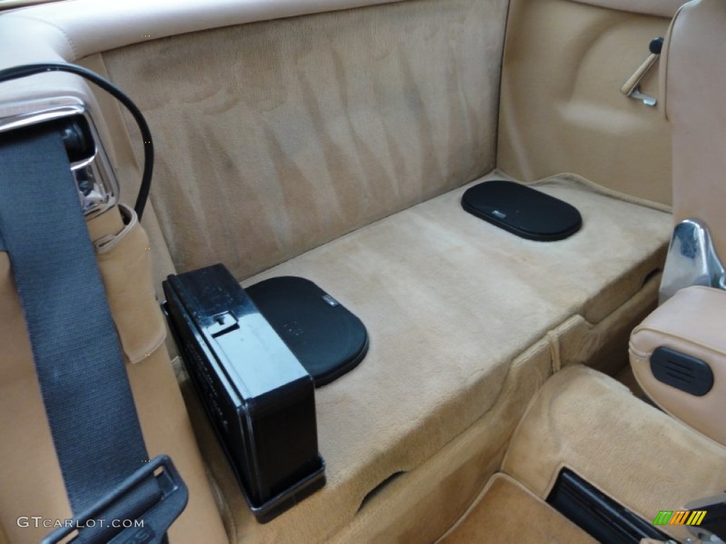 1986 Mercedes-Benz SL Class 560 SL Roadster Rear Seat Photo #56685118
